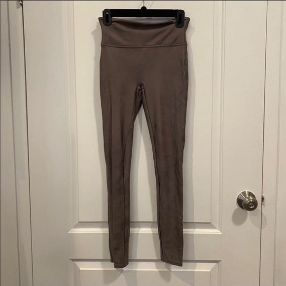 Spanx Faux Leather Leggings in Color Antique Rose - Picture 4 of 5